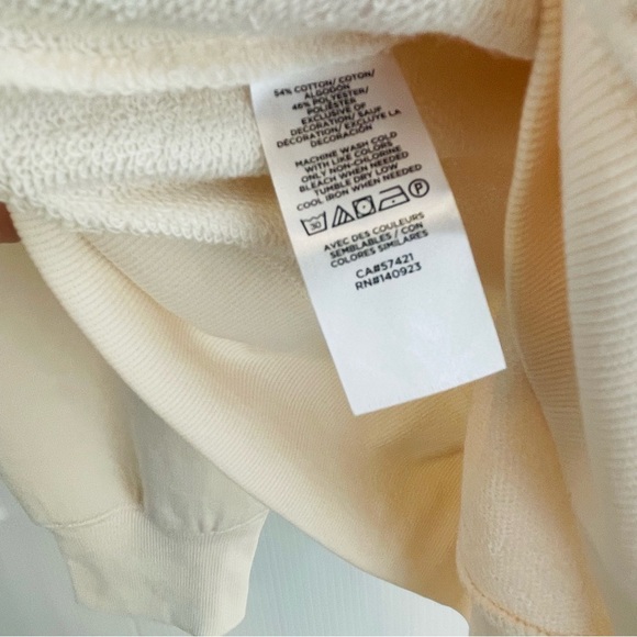 Lou & Grey Cream Crewneck Sweatshirt with Red and Pink Star Accents size XL - Picture 8 of 8